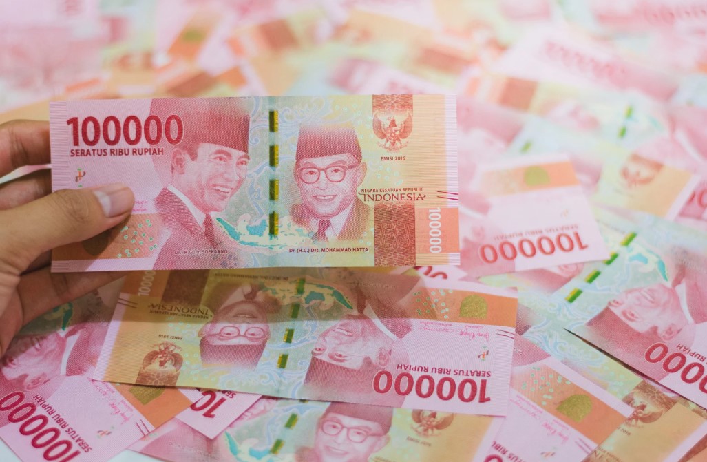 Rupiah Menguat Melewati Rp16.400, Pasar Optimis dengan Gencatan Senjata Israel-Iran