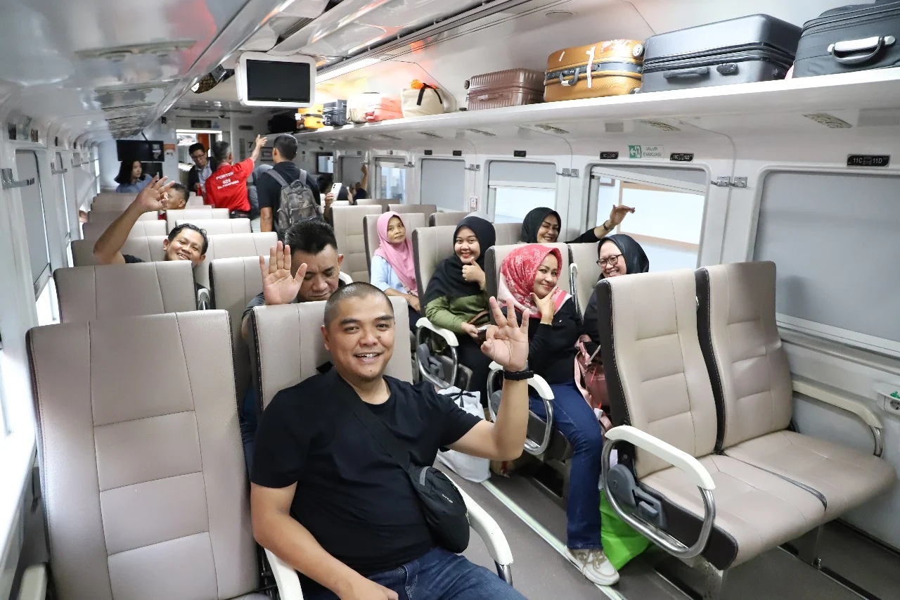 KAI Daop 1 Jakarta Catat Lonjakan Penumpang di Bulan Juni